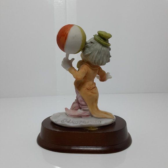Vintage Davar Leonardo Clown with Ball On Wood Stand Signed - Picture 3 of 5